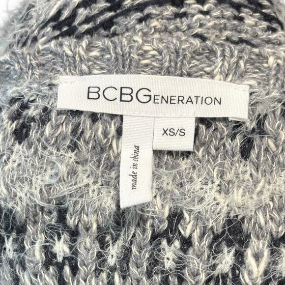 BCBGeneration Fuzzy Oversized Sleeveless Sweater Size XS/S Black/White/Gray - Picture 8 of 10